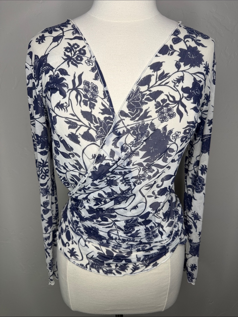 Mesh Floral Wrap Long-Sleeve Top in Navy and White